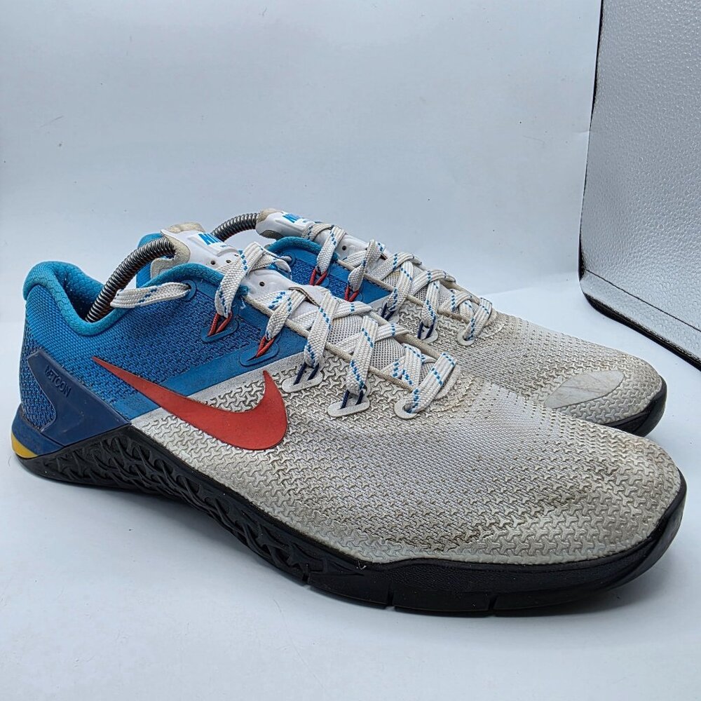 Nike Metcon 4 Mens Size 10.5 White Blue Athletic Training Shoes Gym Casual Walk